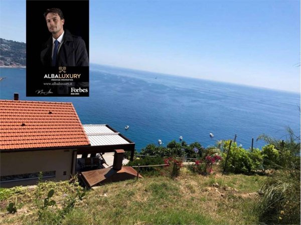 casa indipendente in vendita a Bordighera