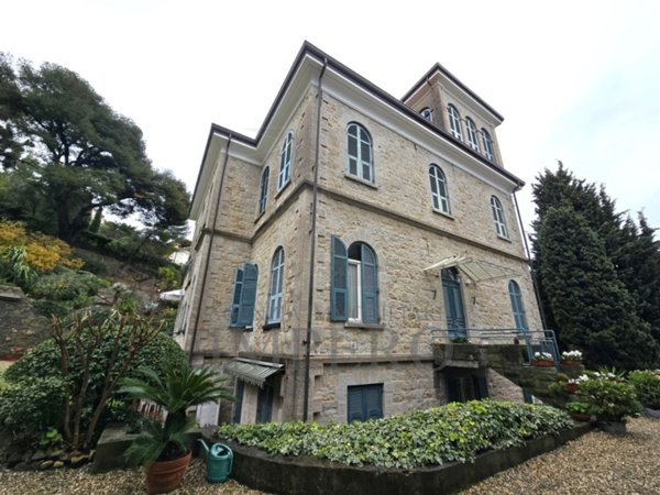 casa indipendente in vendita a Bordighera