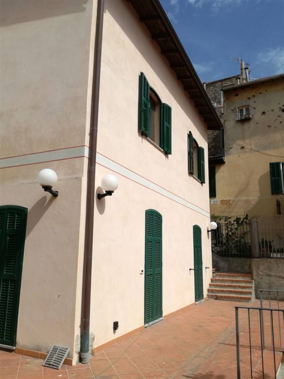 quadrivano in vendita a Bordighera