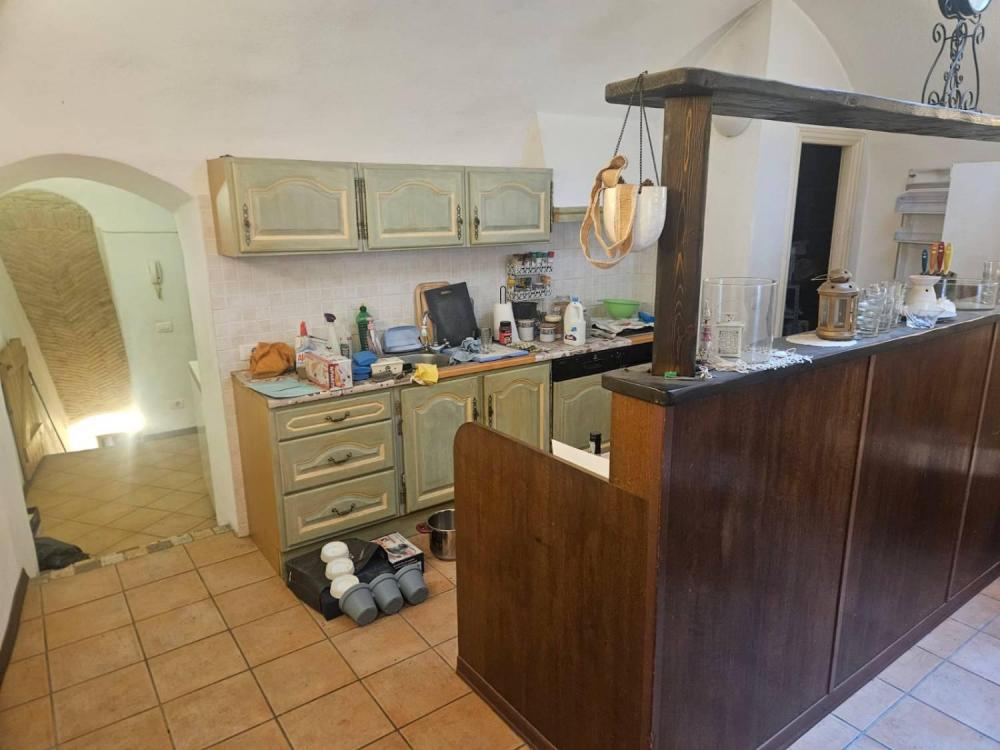 appartamento in vendita a Bordighera in zona Sasso