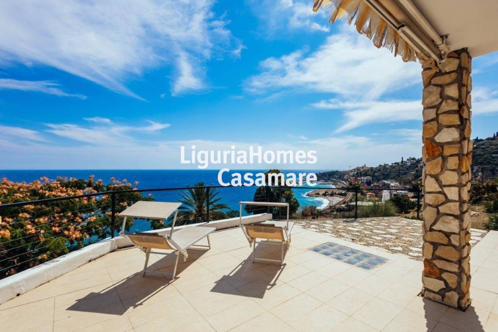 casa indipendente in vendita a Bordighera