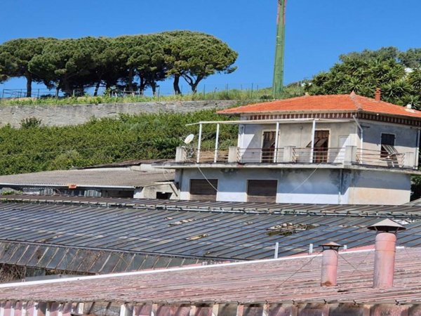 casa indipendente in vendita a Bordighera