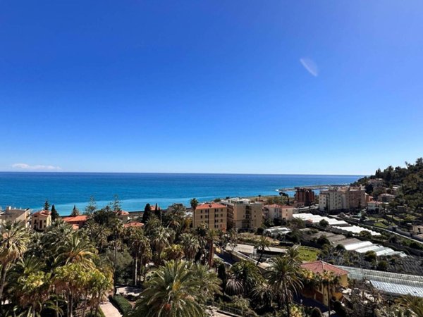 appartamento in vendita a Bordighera