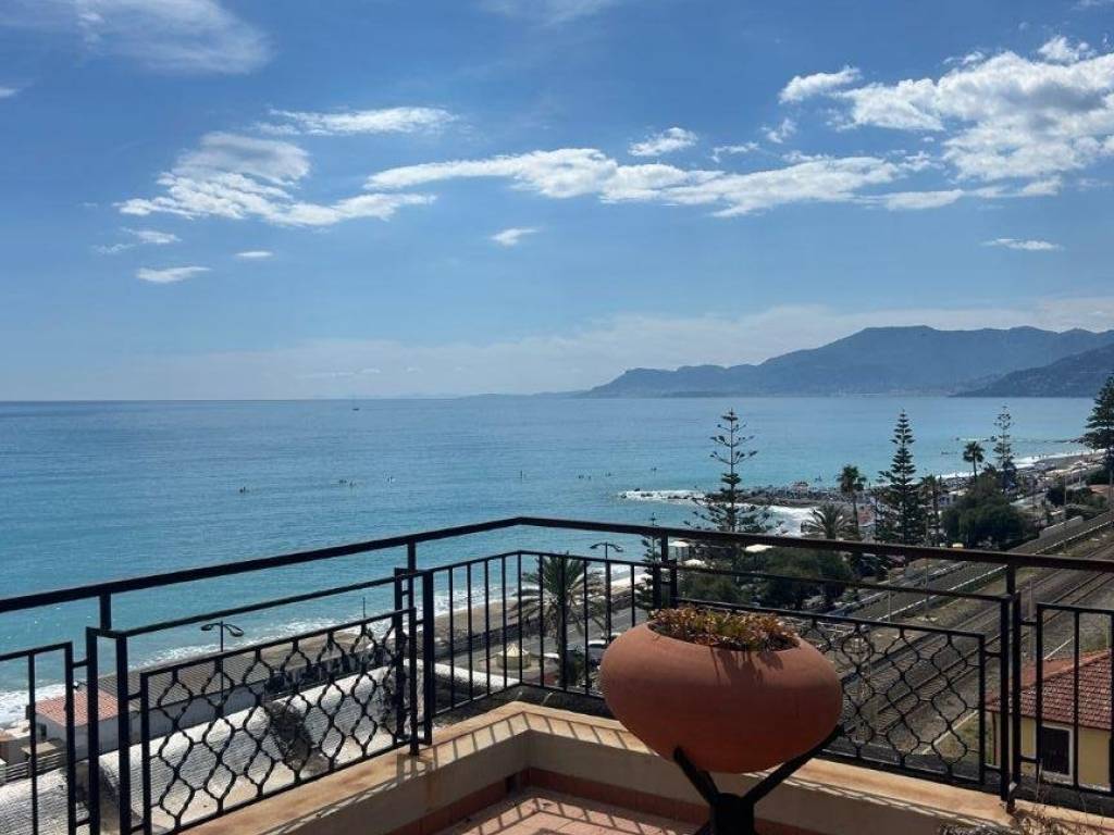 appartamento in vendita a Bordighera
