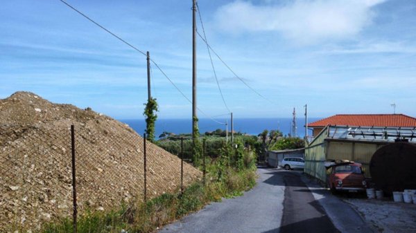 casa indipendente in vendita a Bordighera