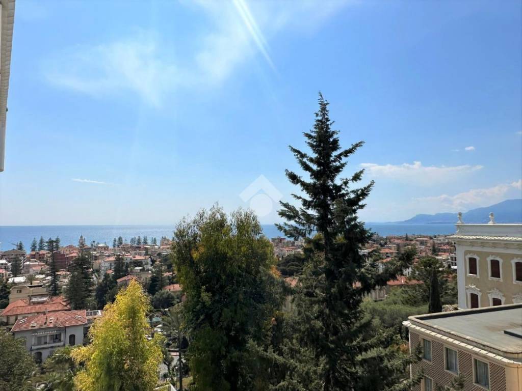 appartamento in vendita a Bordighera