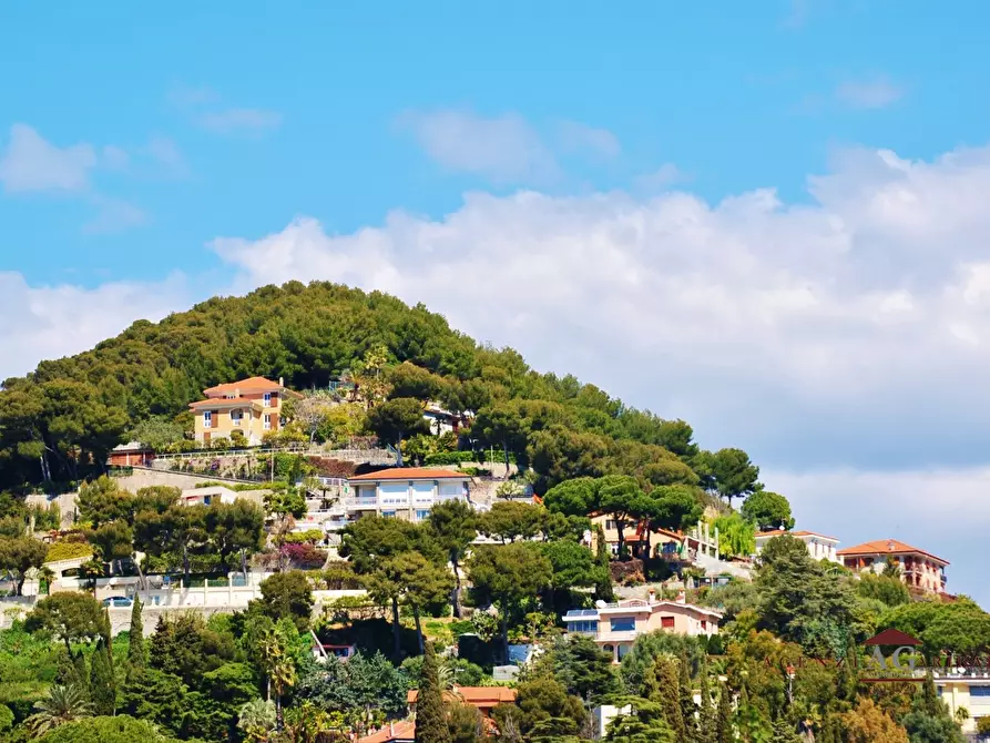 casa indipendente in vendita a Bordighera