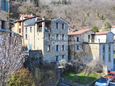 casa indipendente in vendita a Bordighera