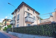 casa indipendente in vendita a Bordighera
