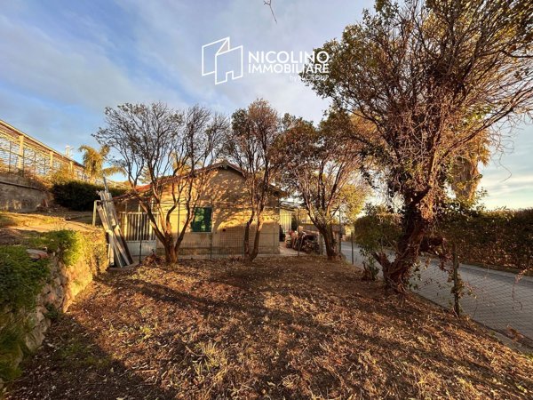 casa indipendente in vendita a Bordighera