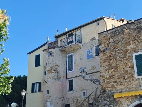 appartamento in vendita a Bordighera in zona Sasso