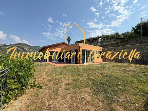 casa indipendente in vendita a Bordighera