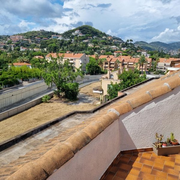 appartamento in vendita a Bordighera