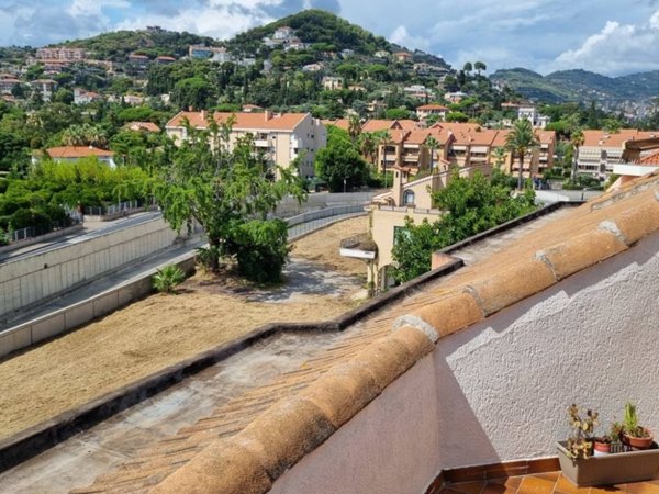 appartamento in vendita a Bordighera