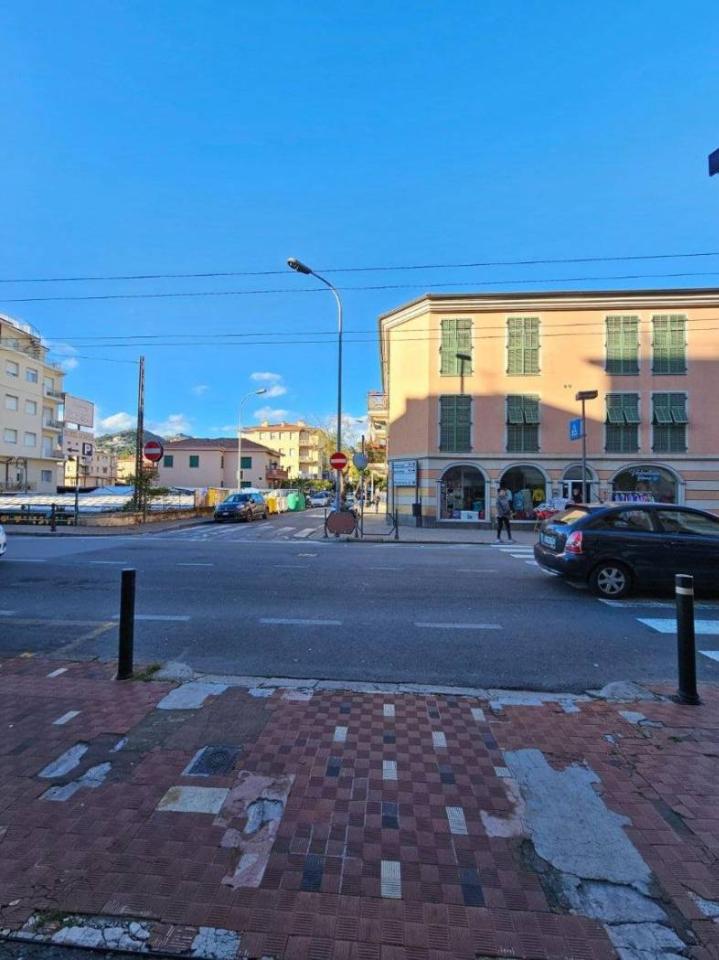 negozio in vendita a Bordighera