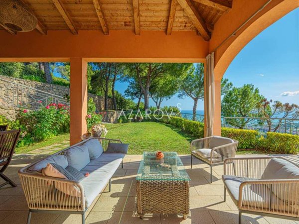 casa indipendente in vendita a Bordighera