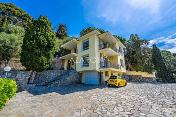 casa indipendente in vendita a Bordighera