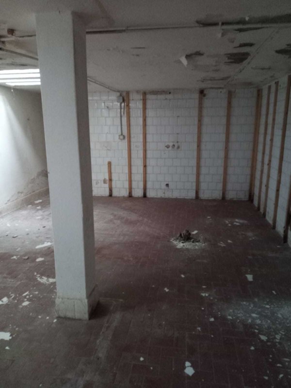 locale commerciale in vendita a Bordighera