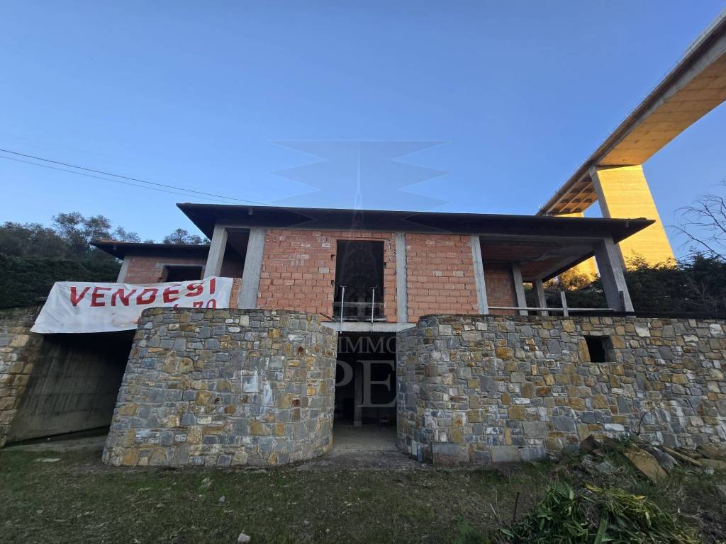 casa indipendente in vendita a Bordighera