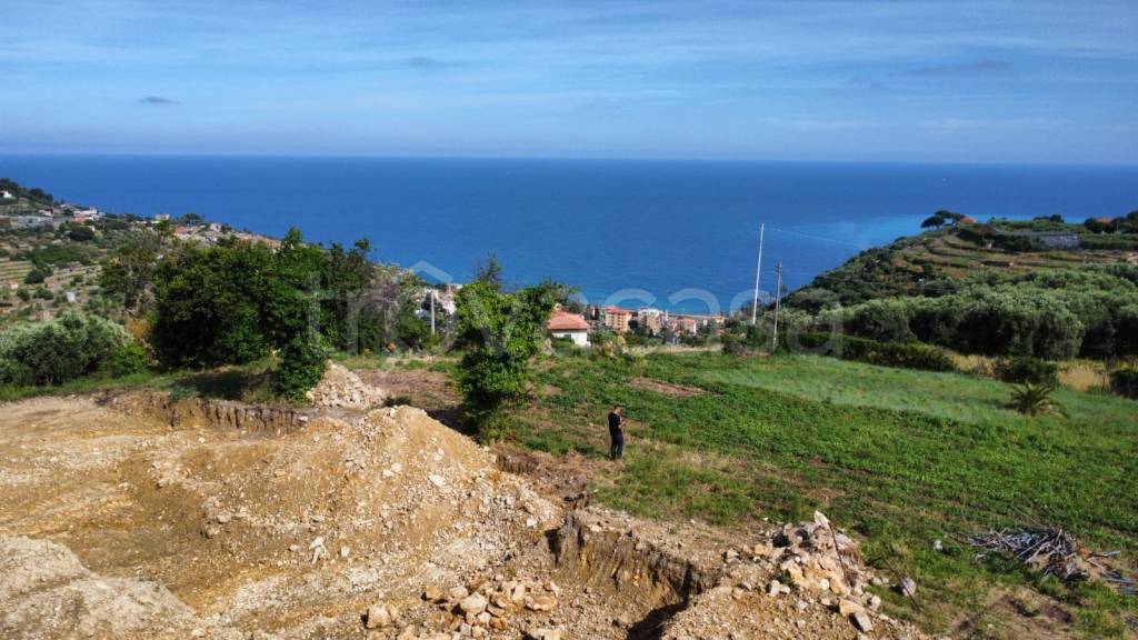 casa indipendente in vendita a Bordighera