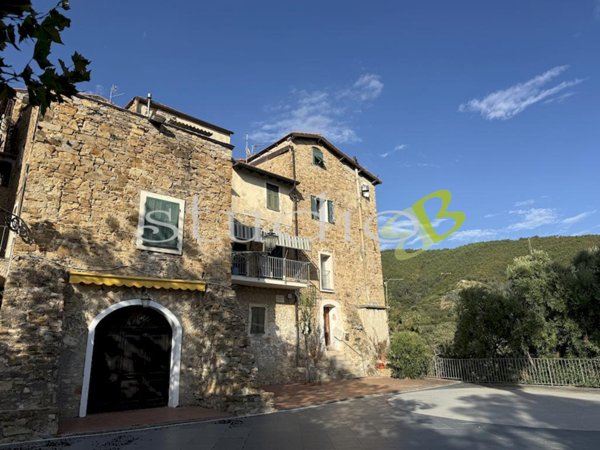 appartamento in vendita a Bordighera in zona Sasso