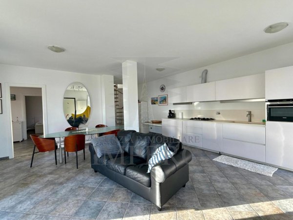 casa indipendente in vendita a Bordighera