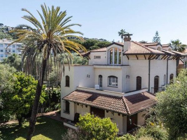 casa indipendente in vendita a Bordighera