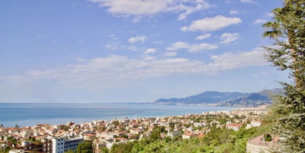 appartamento in vendita a Bordighera