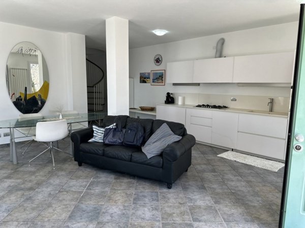 casa indipendente in vendita a Bordighera