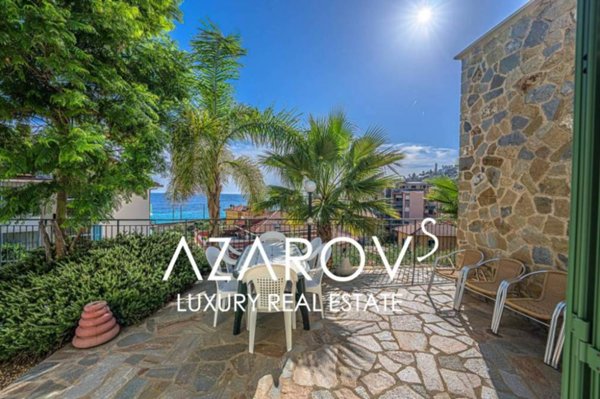 casa indipendente in vendita a Bordighera