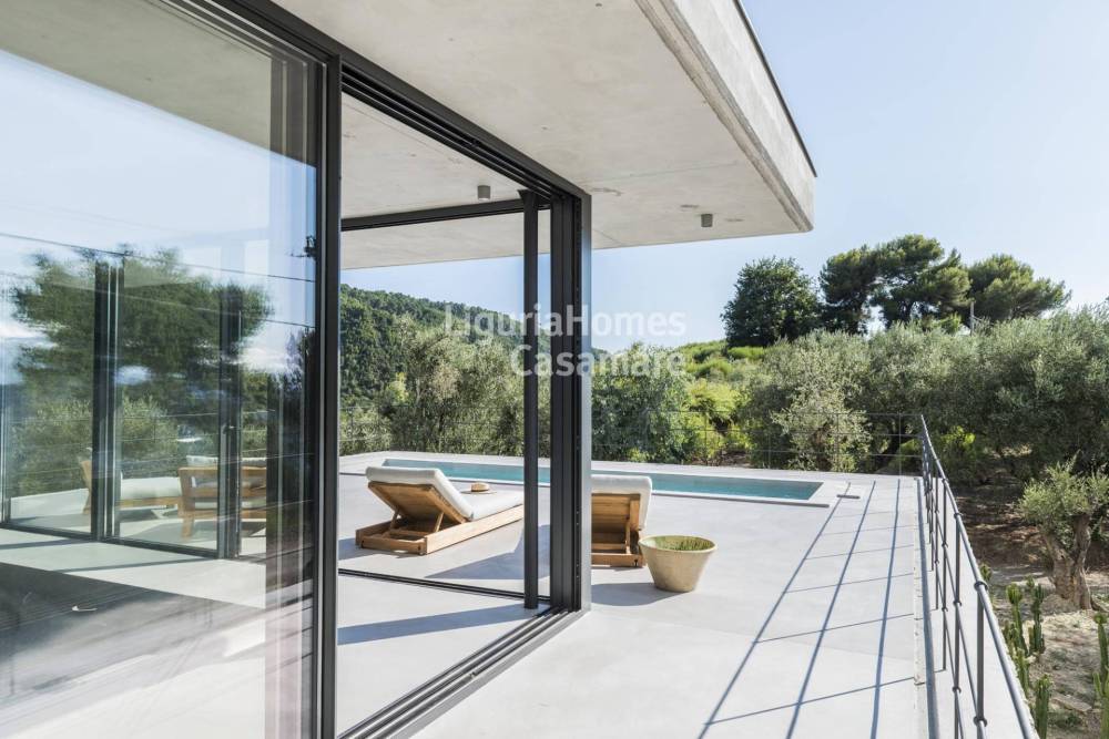 casa indipendente in vendita a Bordighera