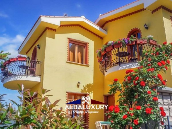 casa indipendente in vendita a Bordighera