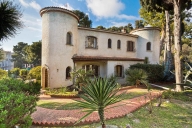 casa indipendente in vendita a Bordighera