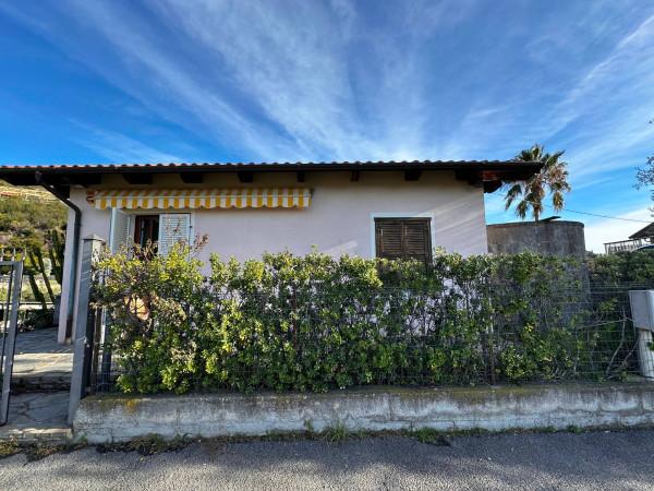 casa indipendente in vendita a Bordighera