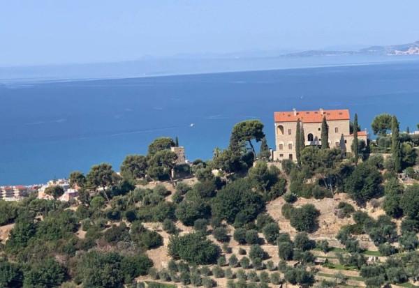 terreno edificabile in vendita a Bordighera