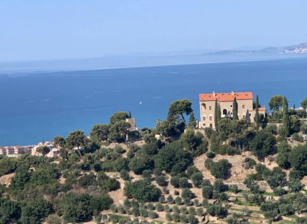 negozio in vendita a Bordighera
