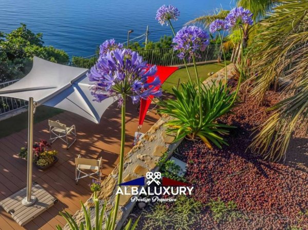 casa indipendente in vendita a Bordighera