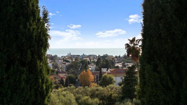 casa indipendente in vendita a Bordighera