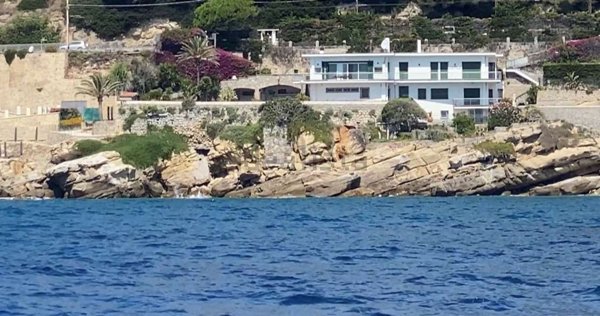 casa indipendente in vendita a Bordighera