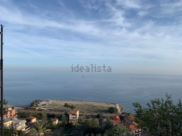 terreno edificabile in vendita a Bordighera