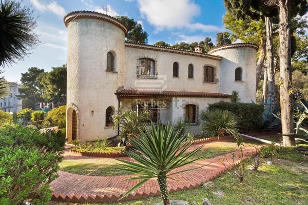 casa indipendente in vendita a Bordighera