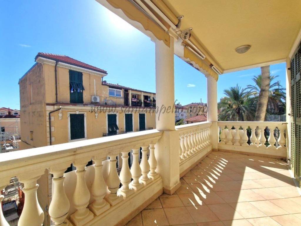 appartamento in vendita a Bordighera