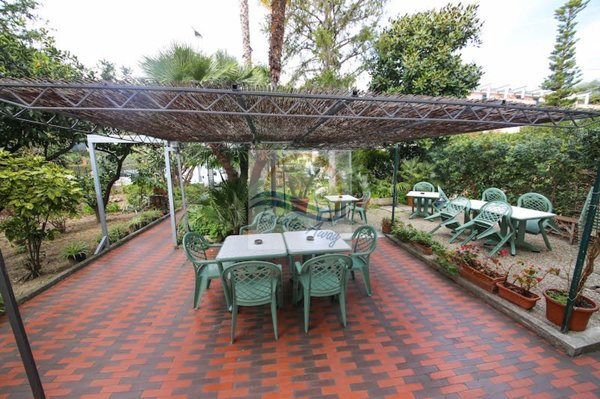 casa indipendente in vendita a Bordighera