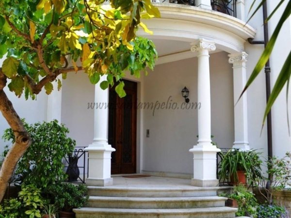 casa indipendente in vendita a Bordighera