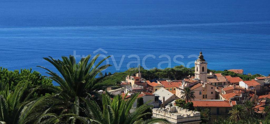 appartamento in vendita a Bordighera