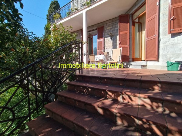 casa indipendente in vendita a Bordighera