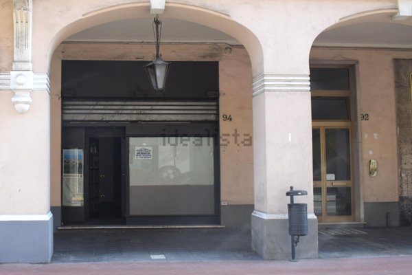 locale commerciale in vendita a Bordighera