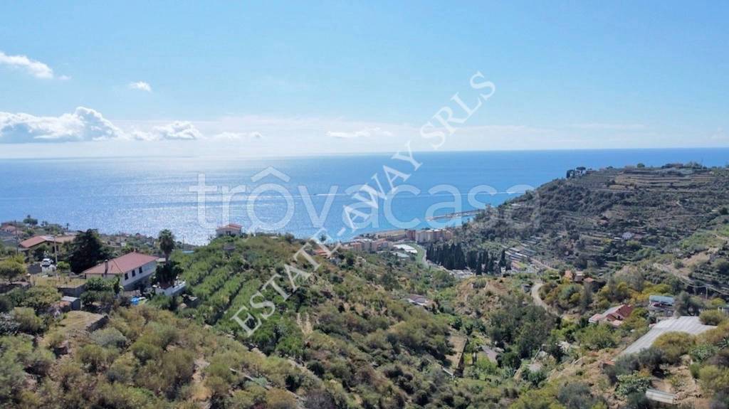 casa indipendente in vendita a Bordighera