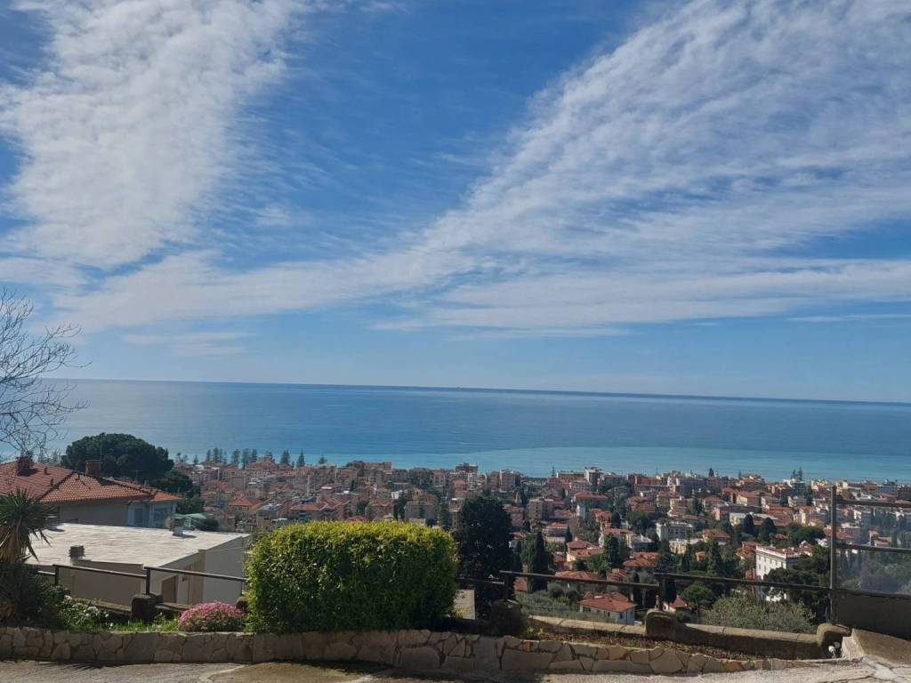 appartamento in vendita a Bordighera