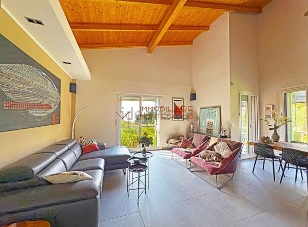 casa indipendente in vendita a Bordighera